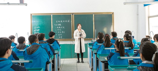 镇安引入导师机制，准确把握考试方向