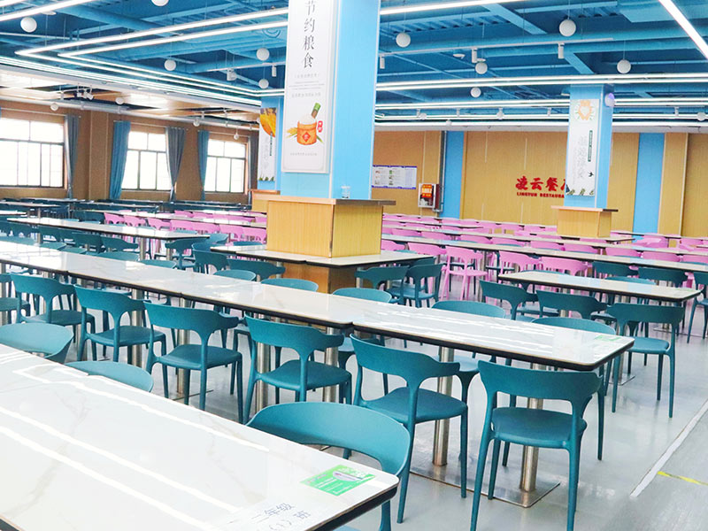镇安学生餐厅